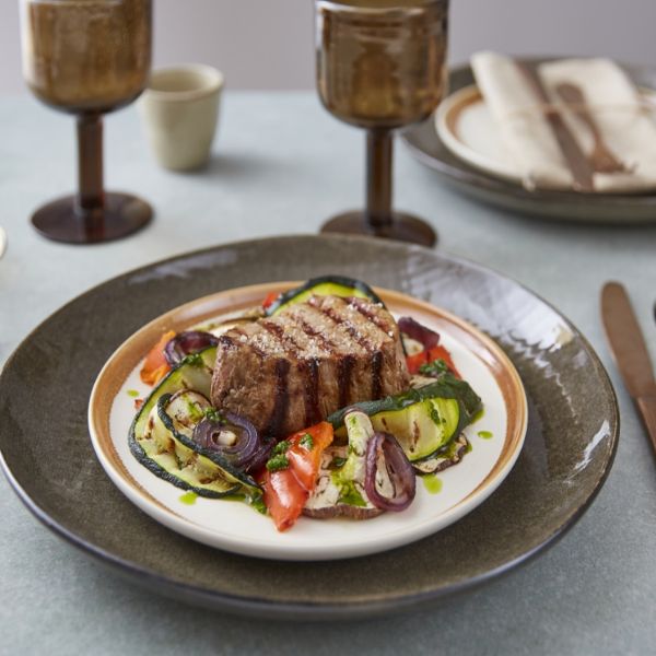 thyme-beef-tenderloin-with-grilled-vegetables-and-parsley-green-sauce