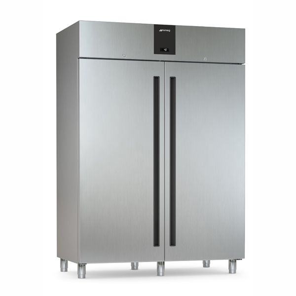 Double-door refrigerated cabinets with a 1400-liter capacity