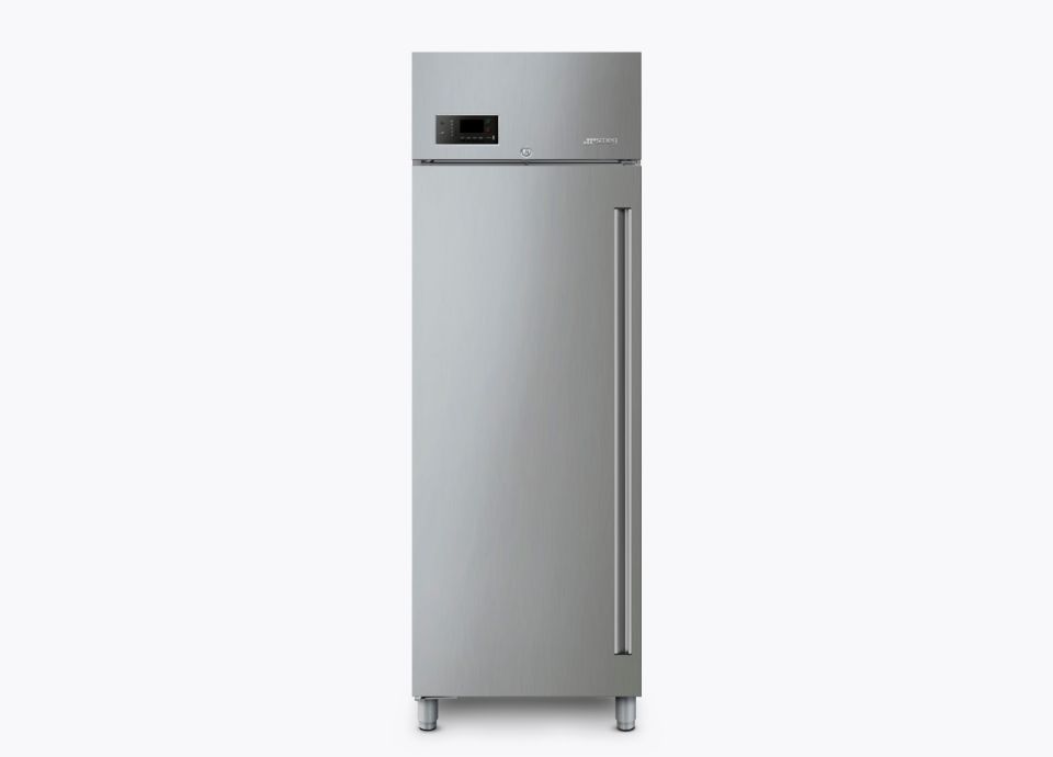 Registra l'installazione del frigorifero/congelatore professionale
