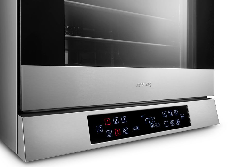 Smeg ALFA oven with advanced controls for customizing cooking steps