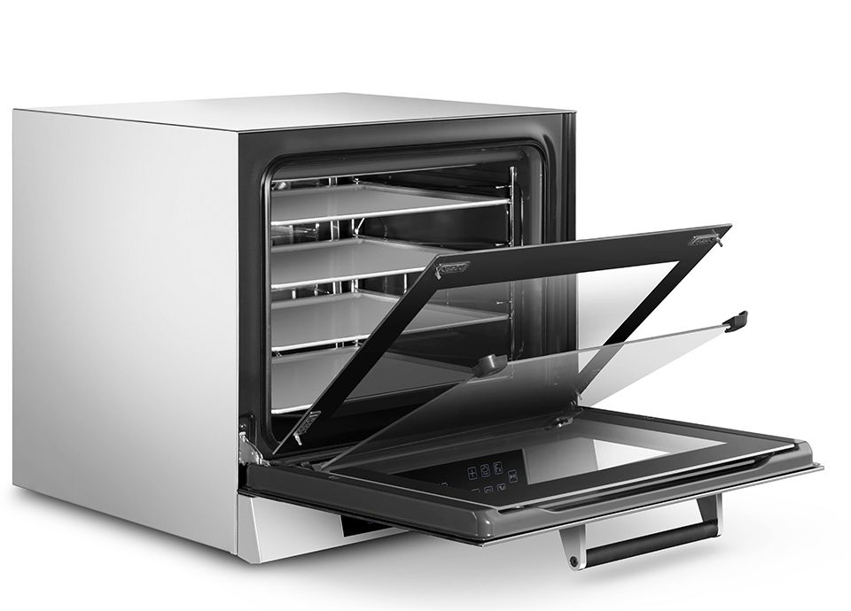 Smeg ALFA oven with double or triple glazing for energy efficiency and even cooking