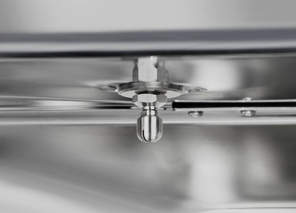 Innovative rotating nozzle of the WashArt cleaning system, designed for uniform water and detergent distribution