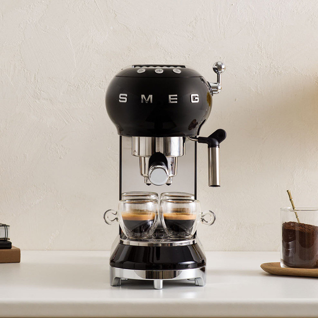 SMEG ECF01BLEU, Machine expresso compacte