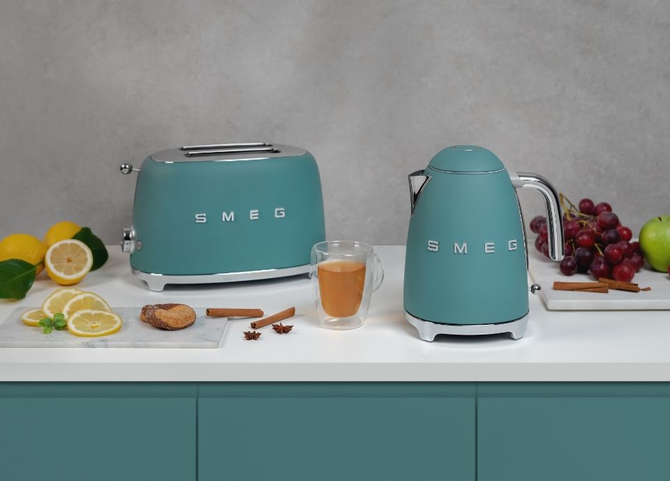 Green kettles and toasters hot sale