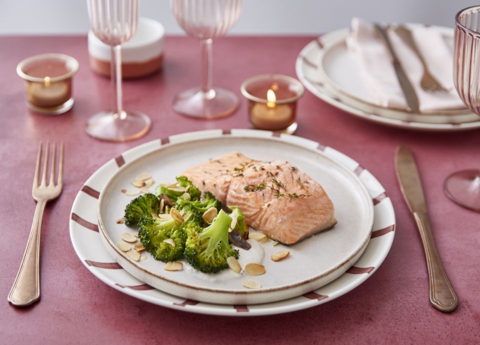 Recipe of Steamed salmon | SMEG