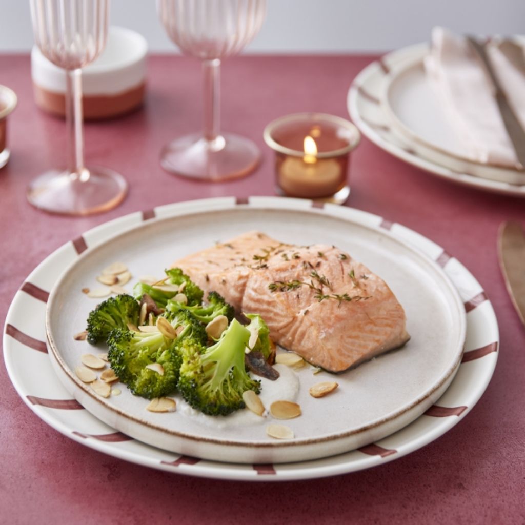 Recipe of Steamed salmon | SMEG