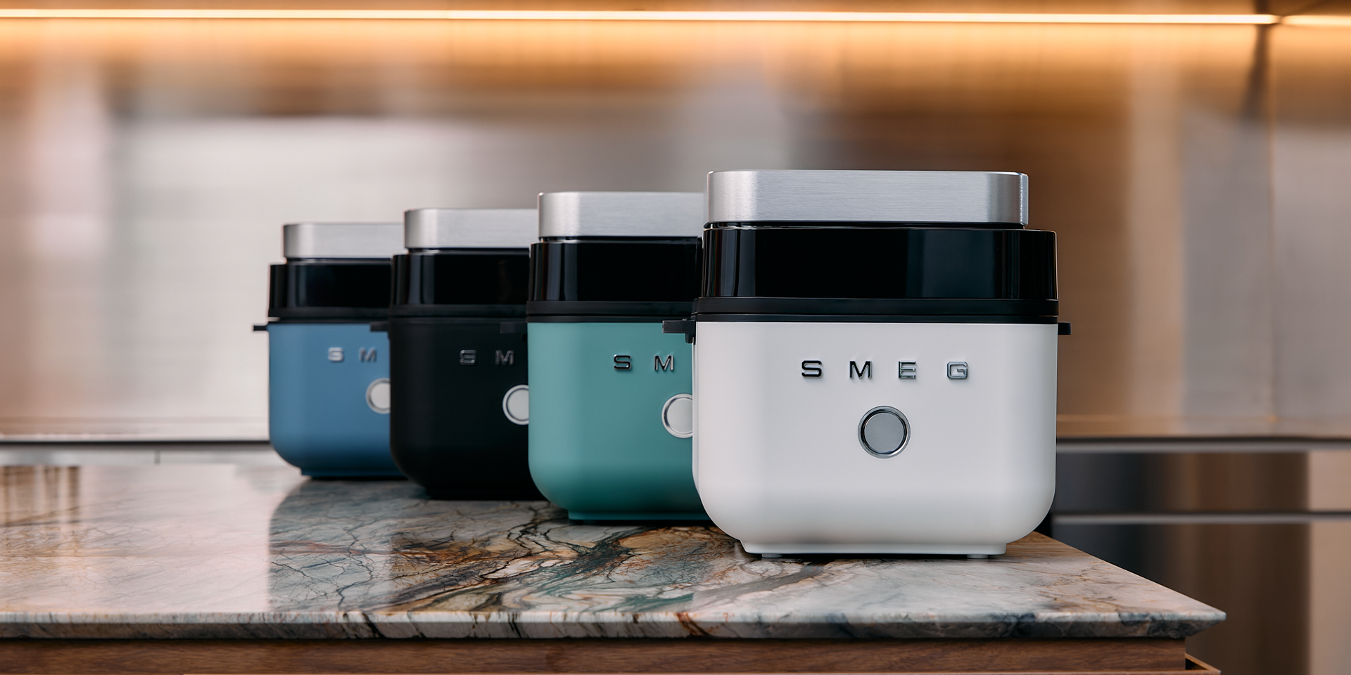 SMEG Air Fryer colour range