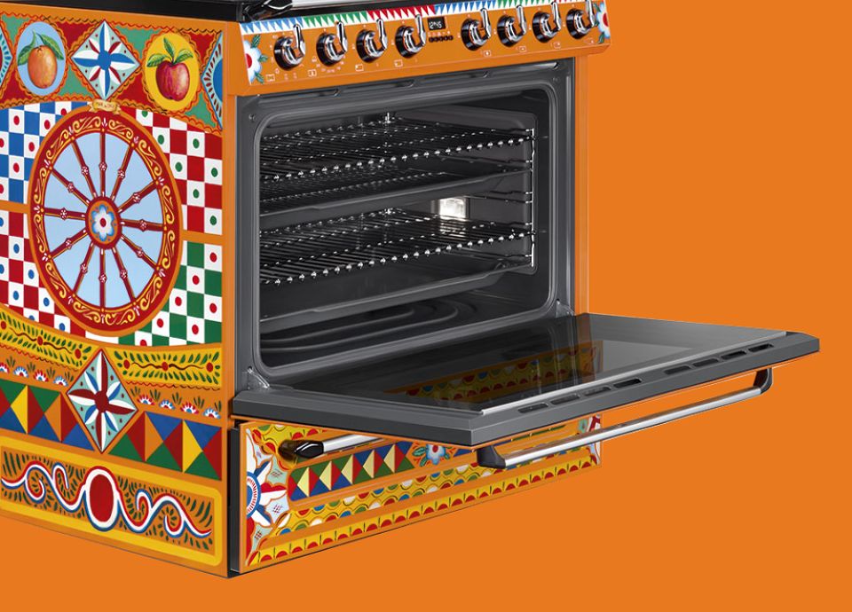 Pïano de cuisson fermeture douce de la porte