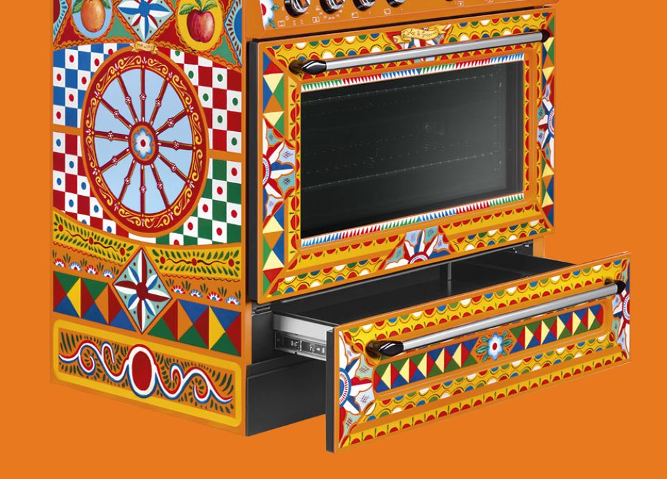 Piano de cuisson Victoria avec tiroir de rangement Smeg