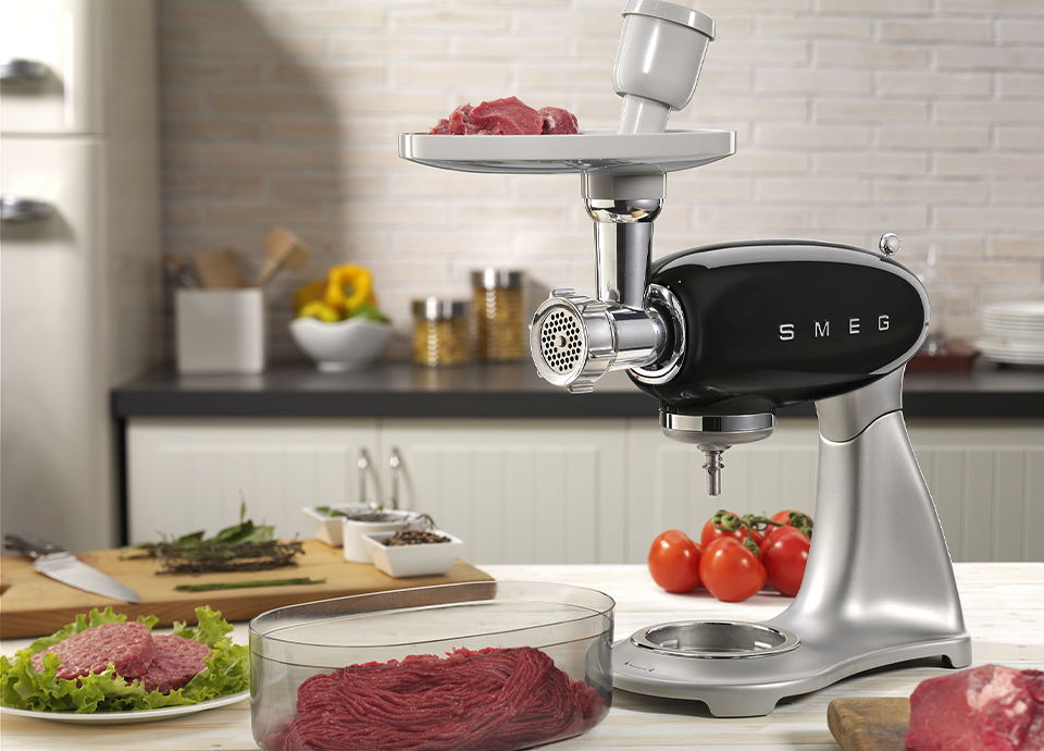 4,8 l Acciaio 18/10 Smeg SMF02PBEU SMF02PBEU-Robot da Cucina Colore: Blu Pastello 