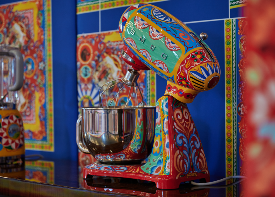 Robot sur socle SMF03DGEU