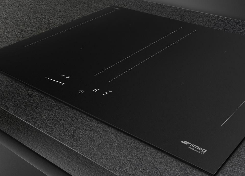 Plaque de cuisson induction anti-rayures noir avec finition mate SIM3644N Smeg