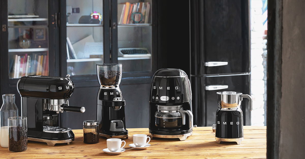 Ensemble café SMEG noir