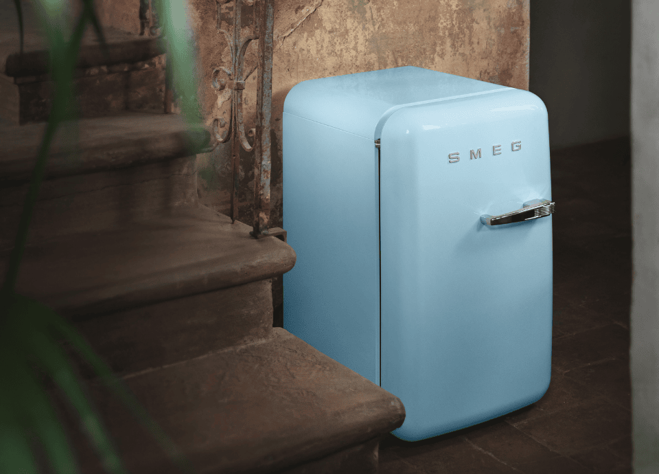 Mini frigo bleu azur Smeg FAB10RPB6