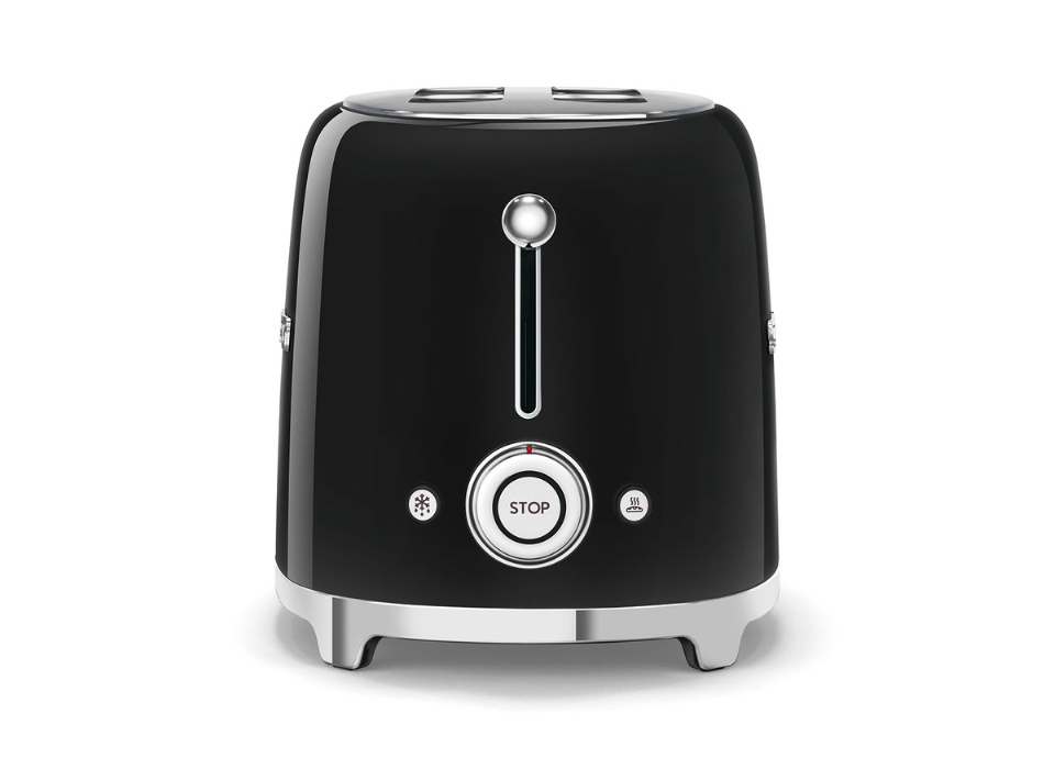Grille-pain 2 tranches Smeg noir en vue de face, avec bouton Stop et autres commandes de fonction sous une poignée de levage.