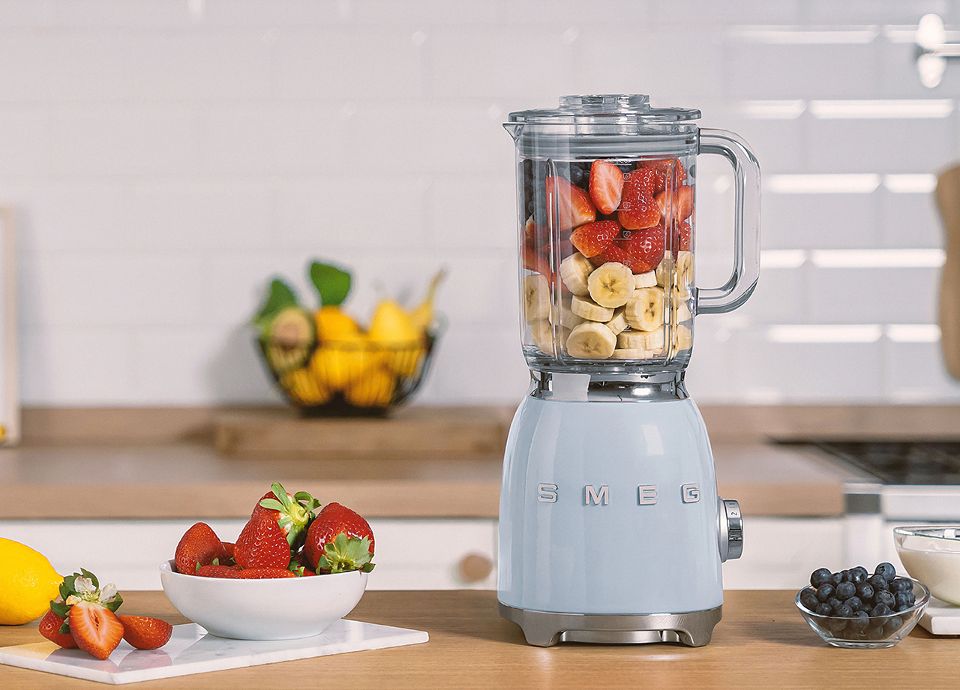 dagsorden Illusion Grape REDÉCOUVREZ LE BLENDER avec SMEG | Smeg France