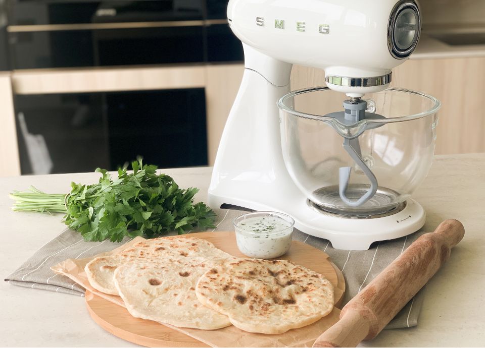 Les naans au fromage rapide de SMEG