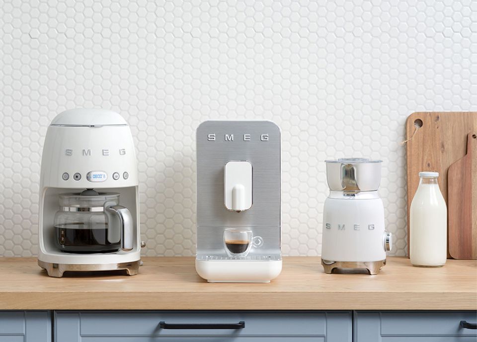 LA CHOCOLATIÈRE avec SMEG | Smeg France