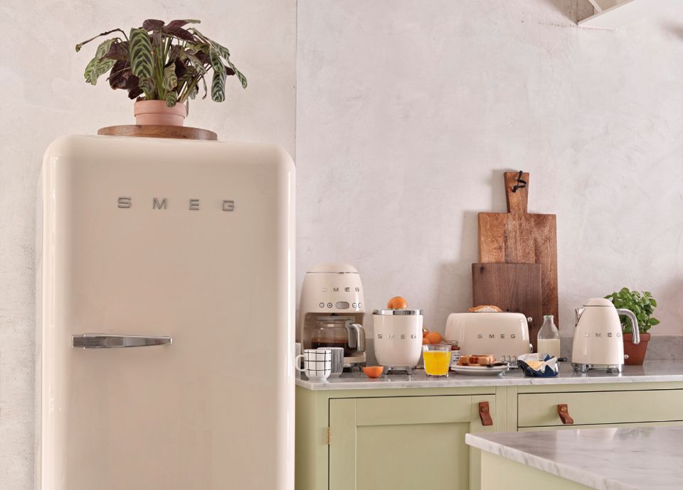 le monochrome pas monotone avec smeg