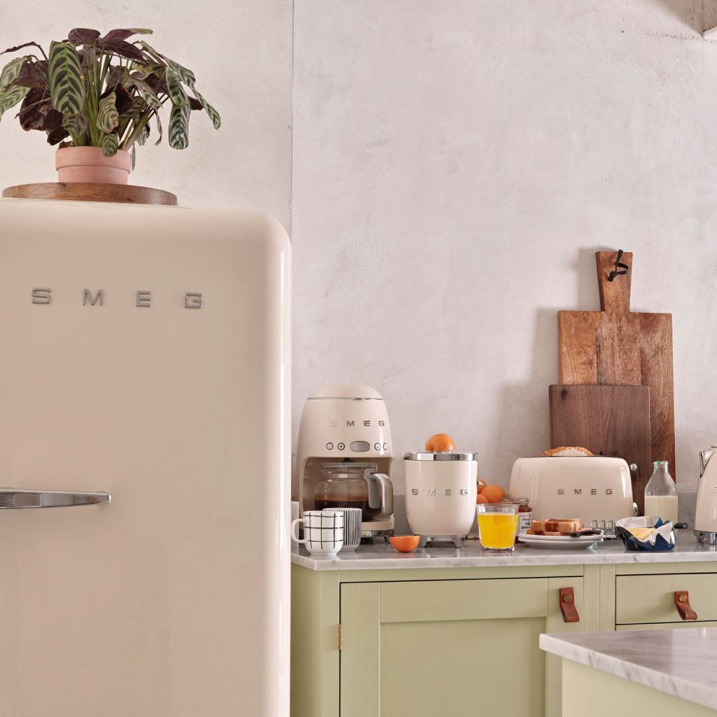 le monochrome pas monotone avec smeg
