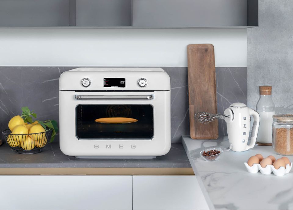 Mini four combiné vapeur SMEG