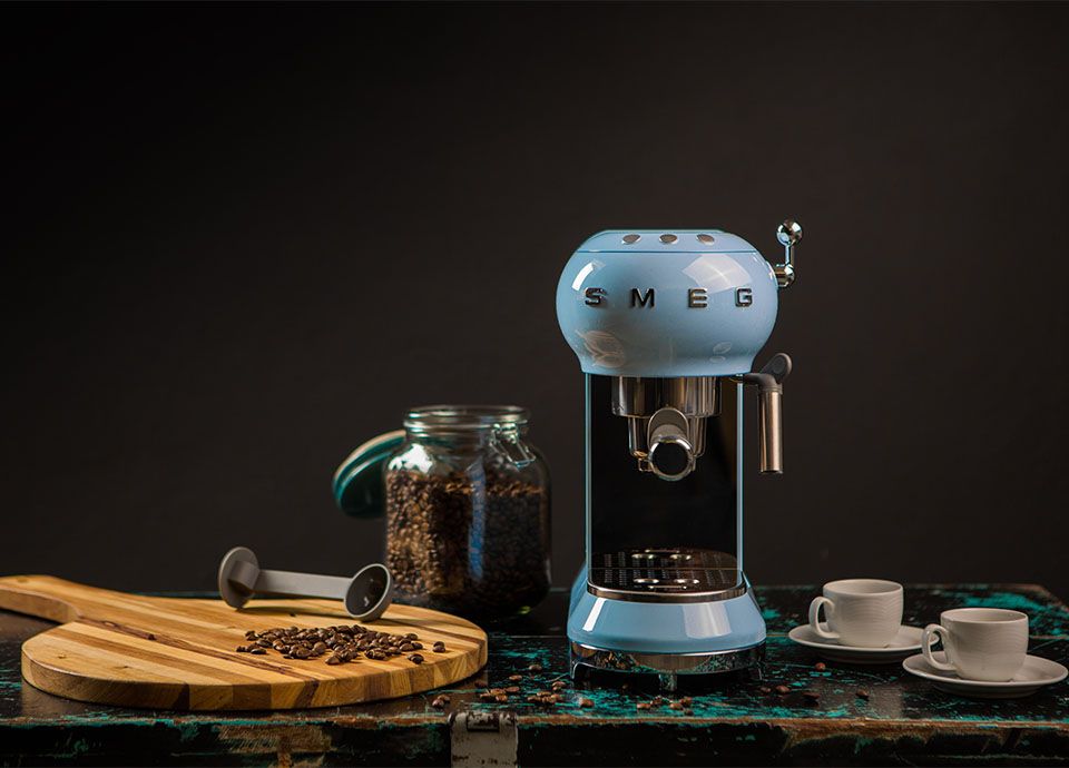 Machine à café expresso SMEG ECF01