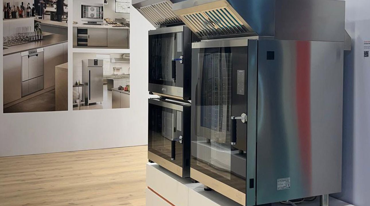 Smeg Professional rayonne à Host Milano 2025