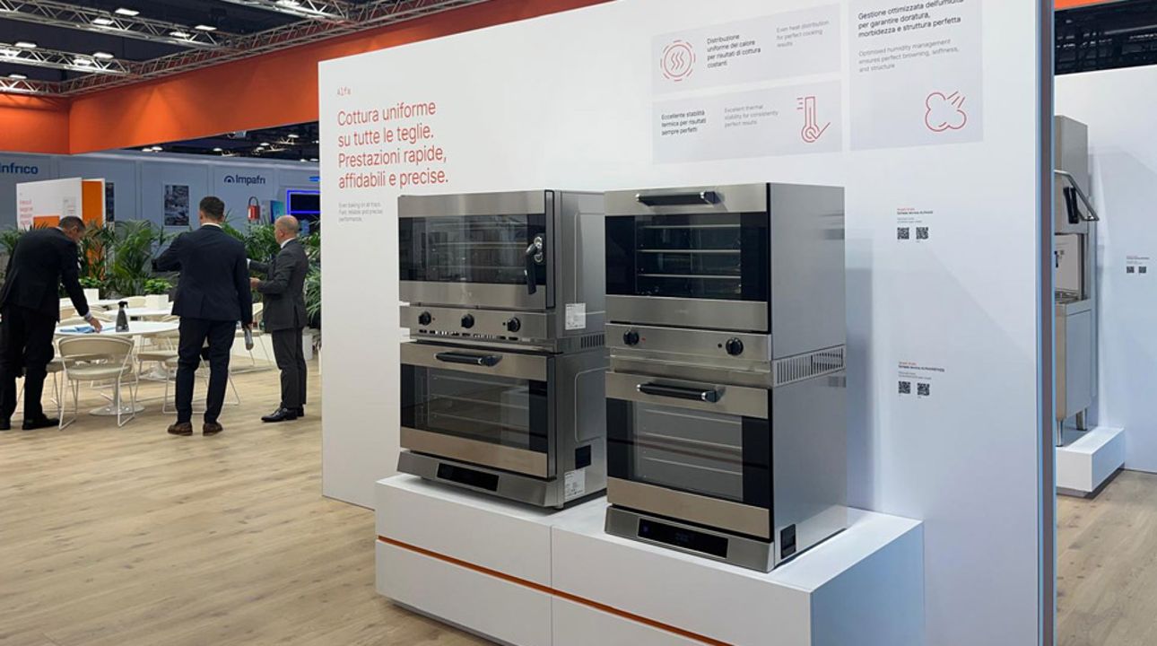 Smeg Professional rayonne à Host Milano 2025