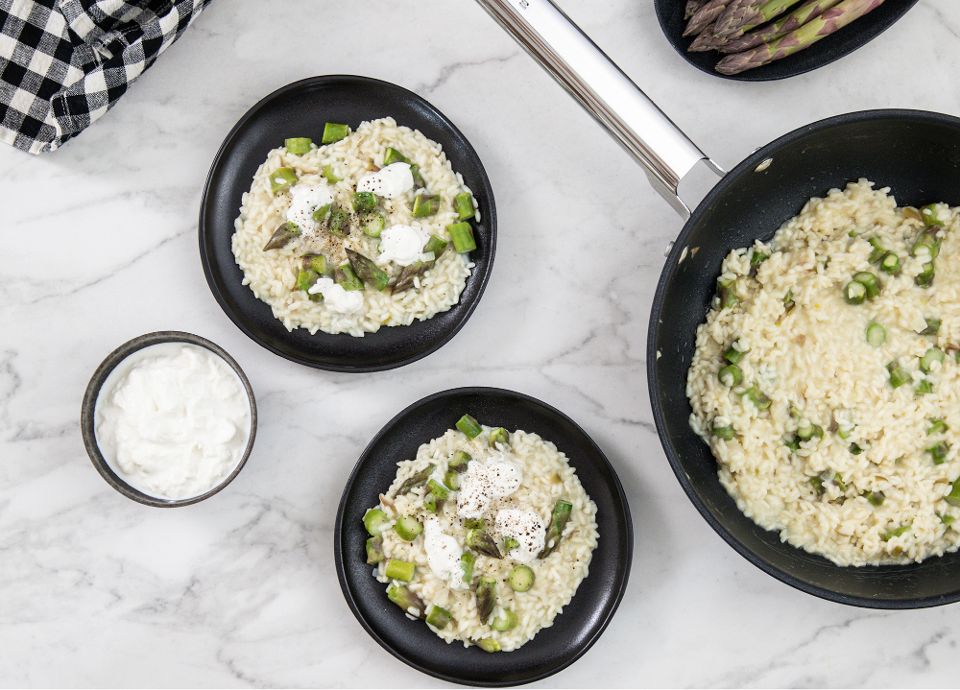 Le risotto aux asperges et à la buratta de SMEG