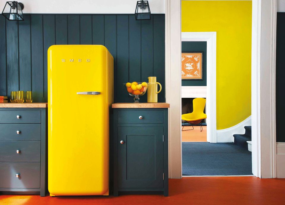 Les couleurs vives à l'honneur en décoration avec l'électroménager SMEG France