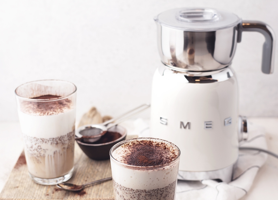 La Chocolatière / Mousseur de lait : La crème de la crème | SMEG France
