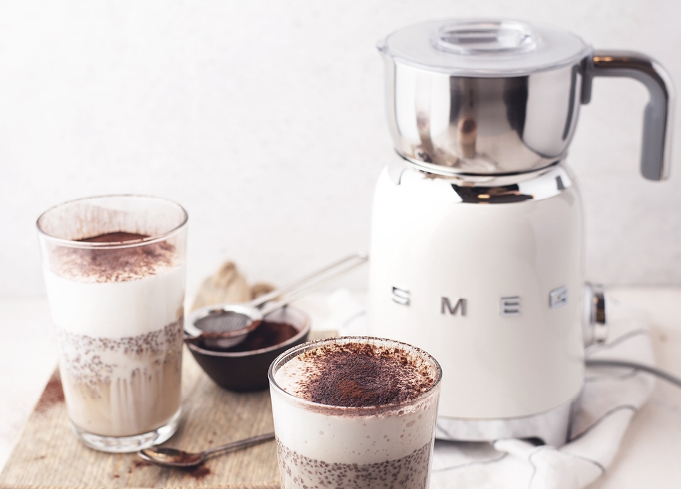 SMEG Mousseur à lait électrique cappuccino chocolat chaud 600W