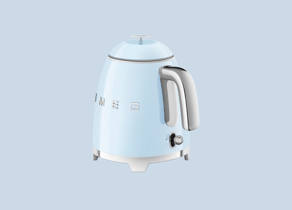 Emportez votre smoothie avec vous avec la bouteille du blender SMEG