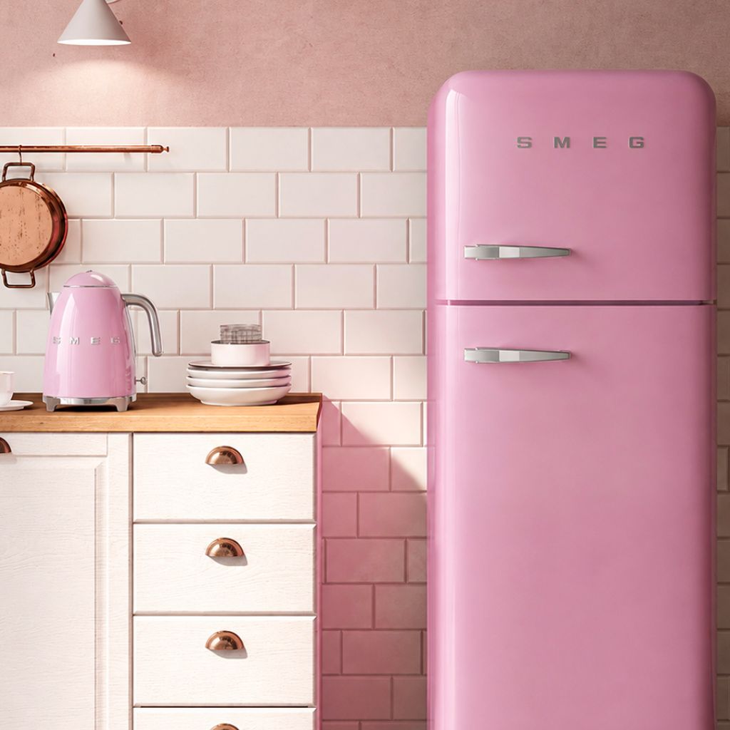 Jusqu'à 220€ reversés pour tout achat d'un produit rose | Smeg France