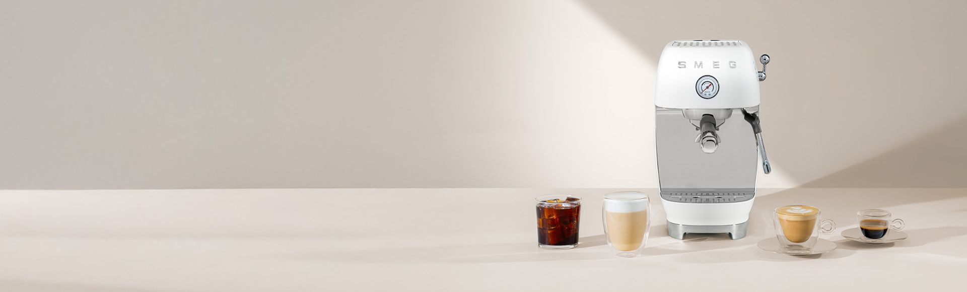 SMEG ECF03 Espresso-Maschine