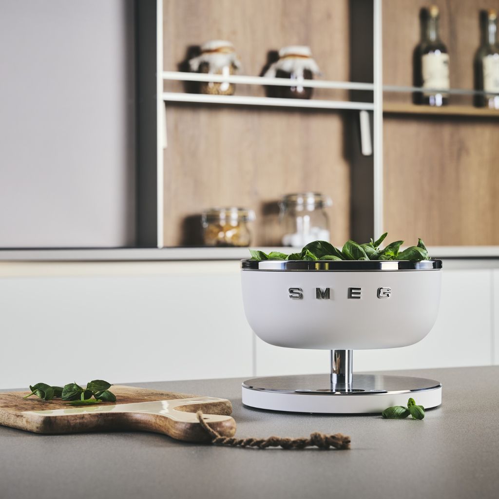 neue Siebträgermaschine Minipro von Smeg