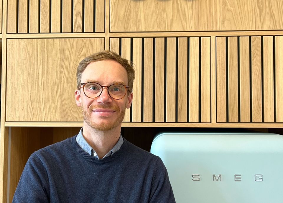 Thore Brockmann leitet den Smeg-Kundendienst