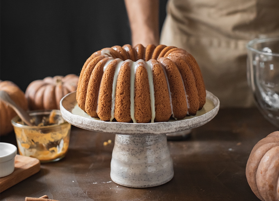 Bundt cake speziata con zucca e cioccolato bianco