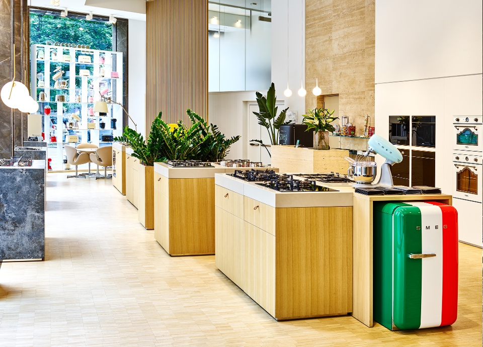 Flagship store Smeg Milano Moscova