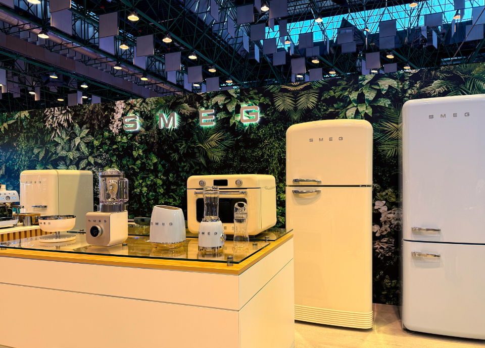 Stand Smeg
