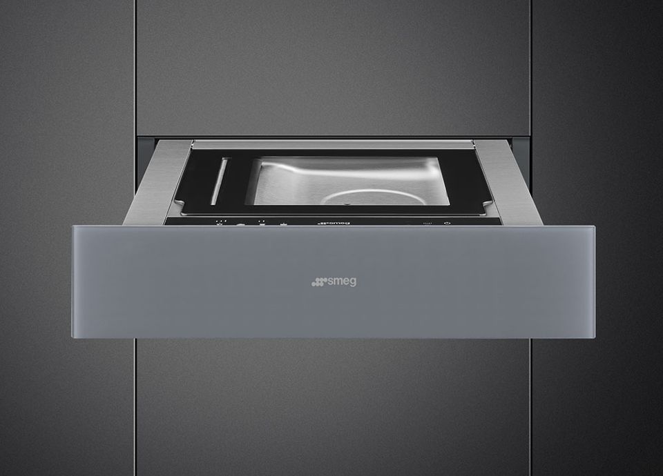 Built-in drawers