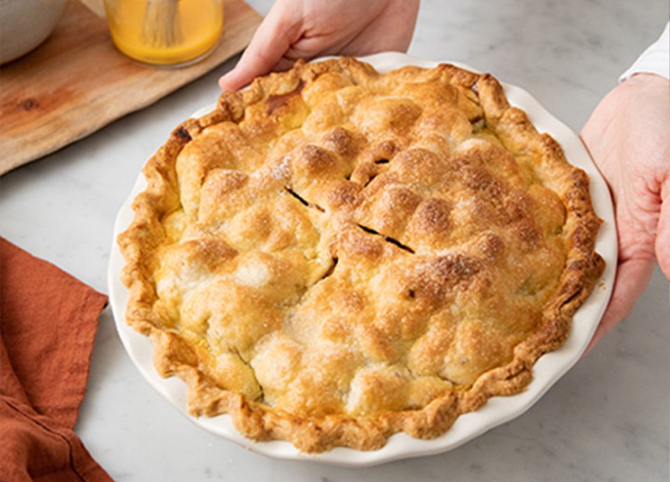 Amaretti Apple Pie