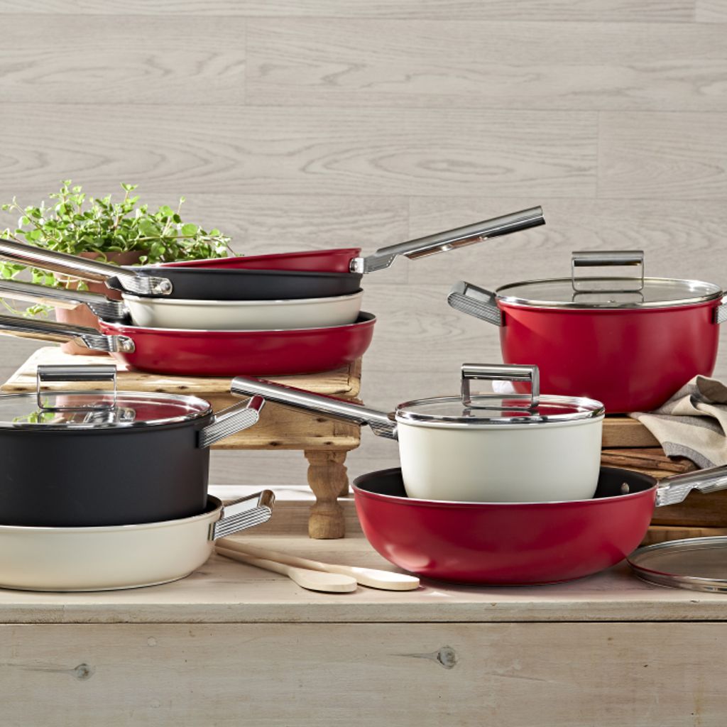 AWARD WINNING COOKWARE DESIGN