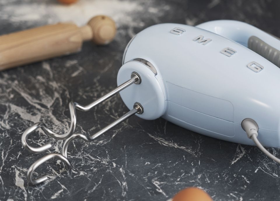 Smeg Electric Hand Mixer