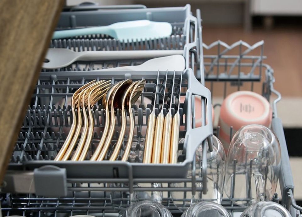 The Germ Buster Every Kitchen Needs Smeg Dishwashers
