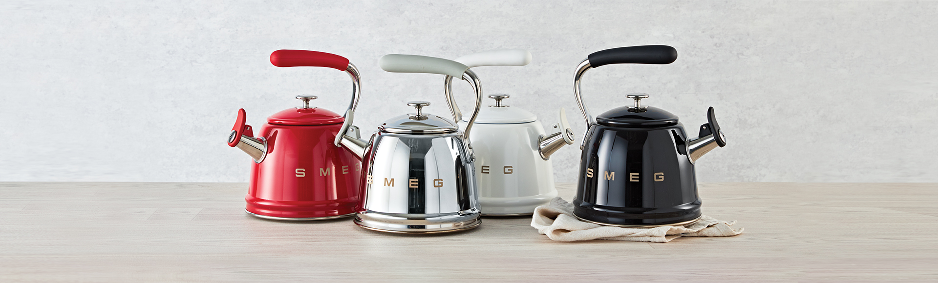 Smeg Whistling Kettle