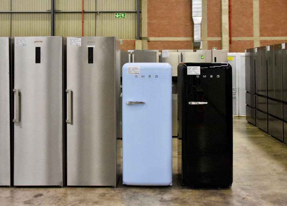 outlet store refrigeration