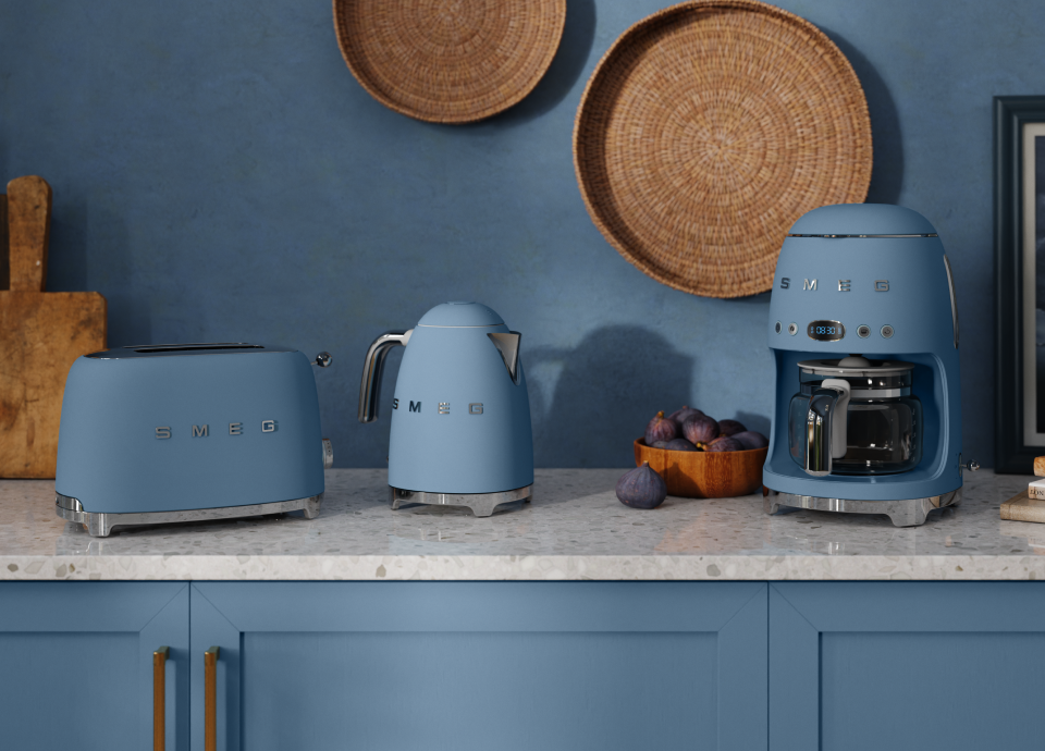 Electrodomésticos Azul Tormenta Smeg