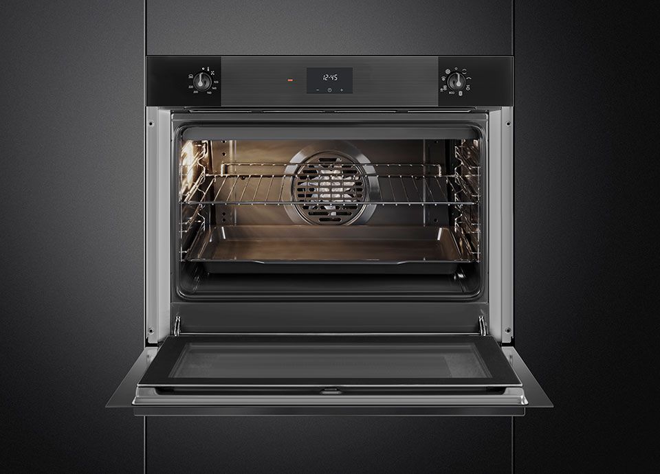 Why choose a 75cm oven?