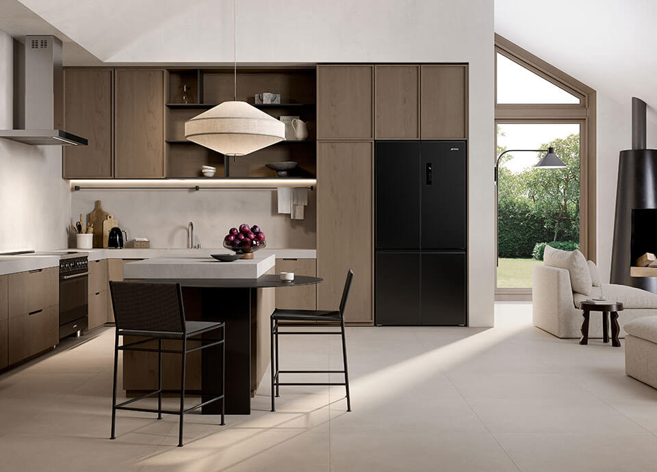 FQI60KD American side by side fridge freezer in dark inox